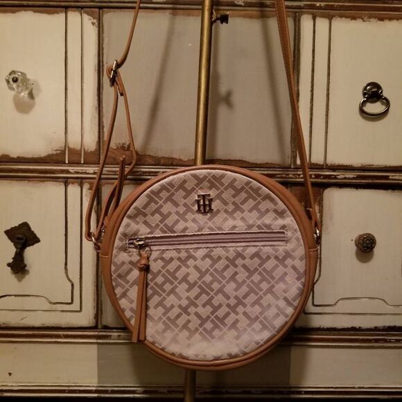 Tommy Hilfiger Canteen Crossbody Purse Bag - Picture 1 of 6